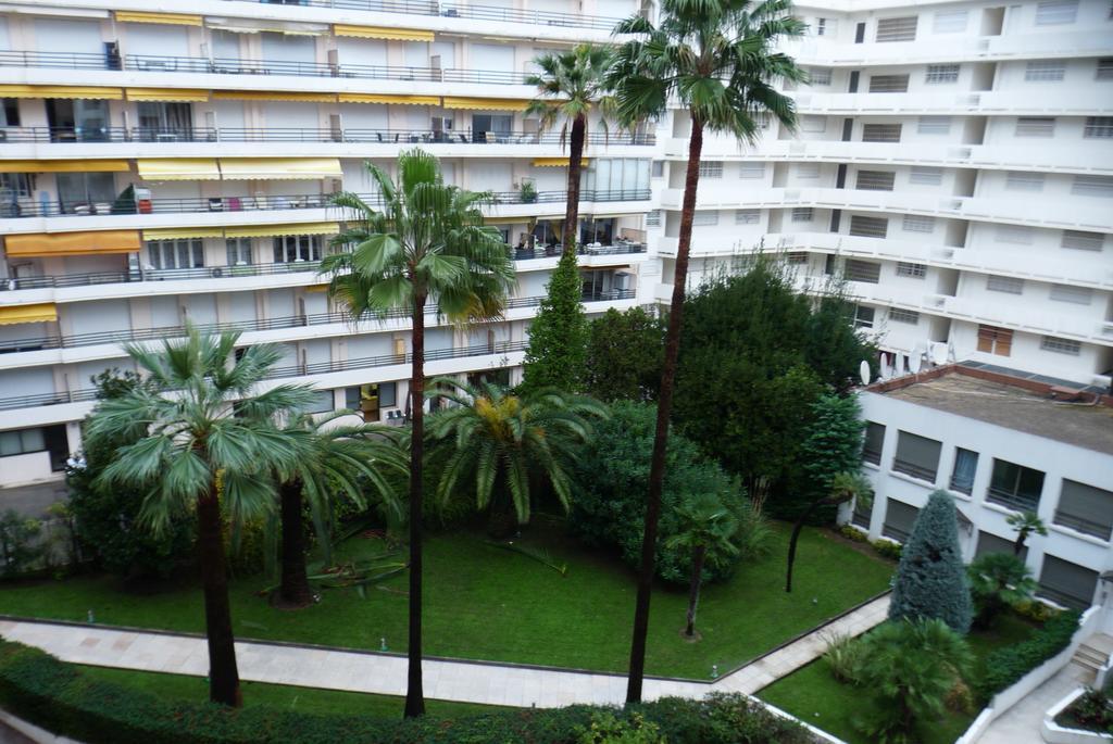Cannes, Croisette, Palais Miramar Quarto foto