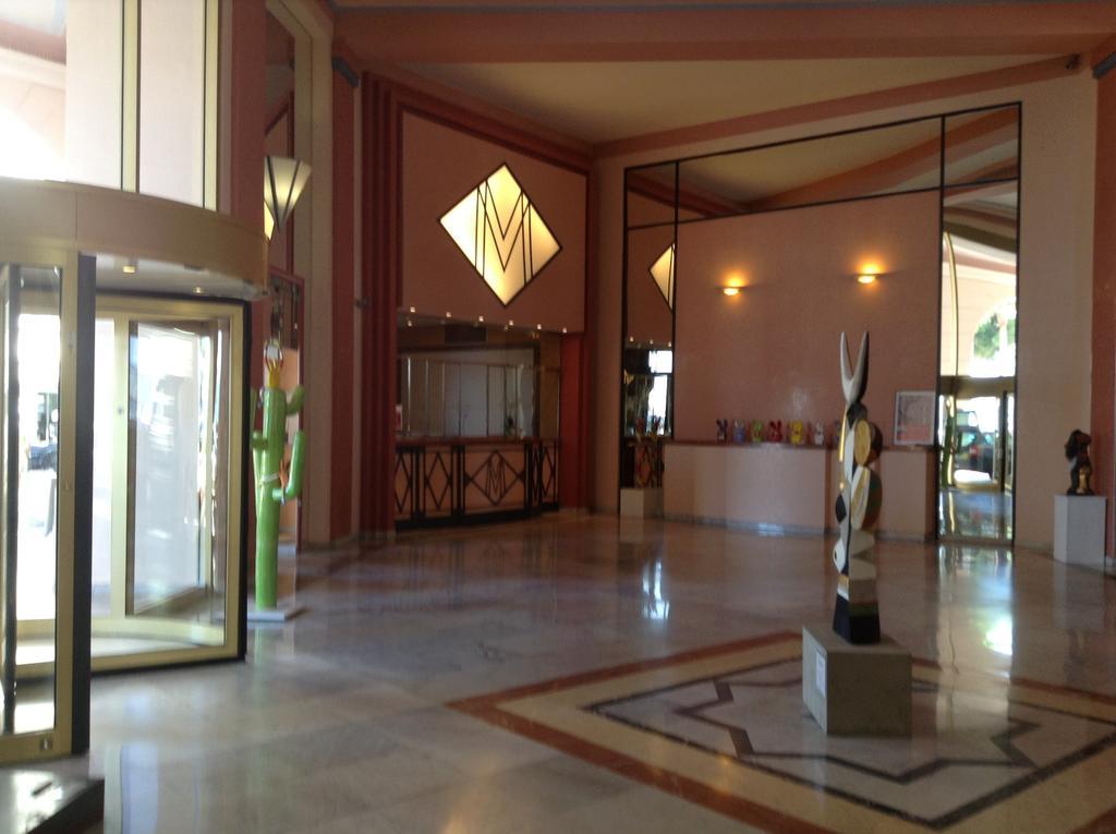 Cannes, Croisette, Palais Miramar Quarto foto