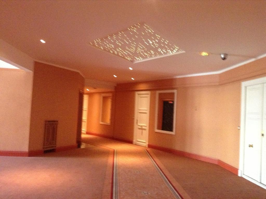 Cannes, Croisette, Palais Miramar Quarto foto