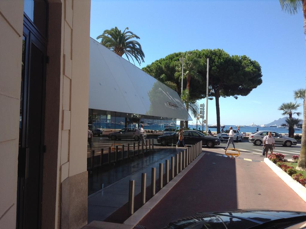 Cannes, Croisette, Palais Miramar Quarto foto